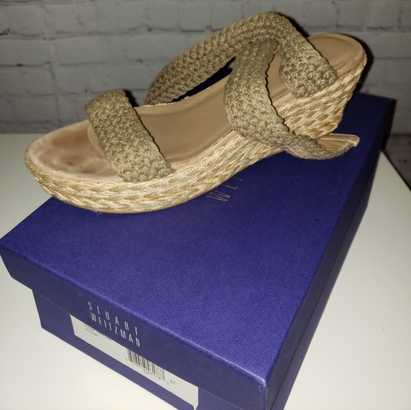 Sturt Weitzman wedges 8.5 - Picture 1 of 3